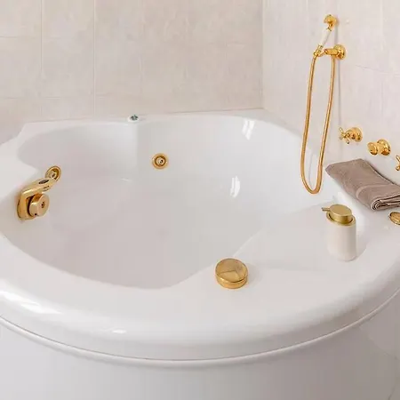 Luxury On The Center Of Apartment *