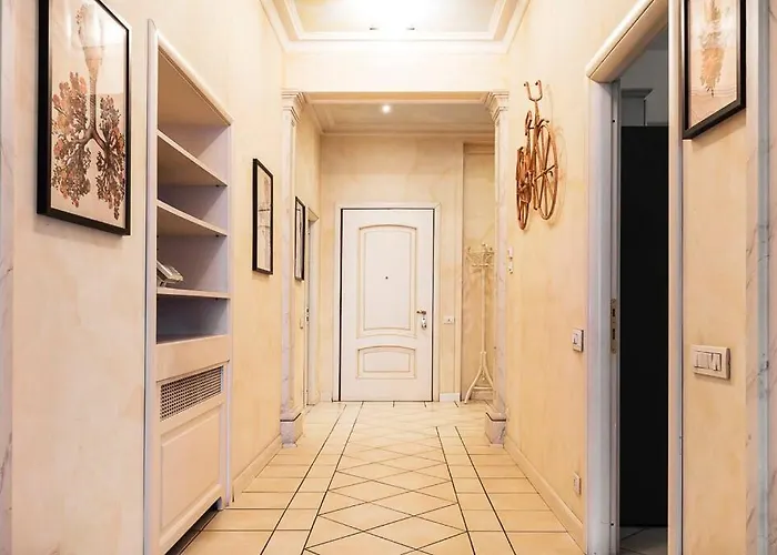 아파트 Luxury On The Center Of