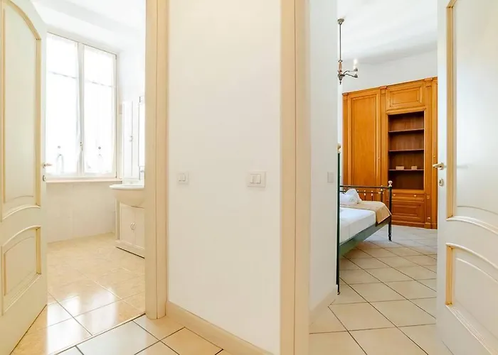 Luxury On The Center Of 아파트 *