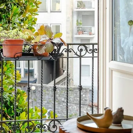 Luxury On The Center Of * קומו